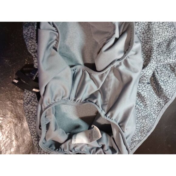 Nike Shorts Ladies Medium Running Vented‎ Dri-Fit - Picture 6 of 9